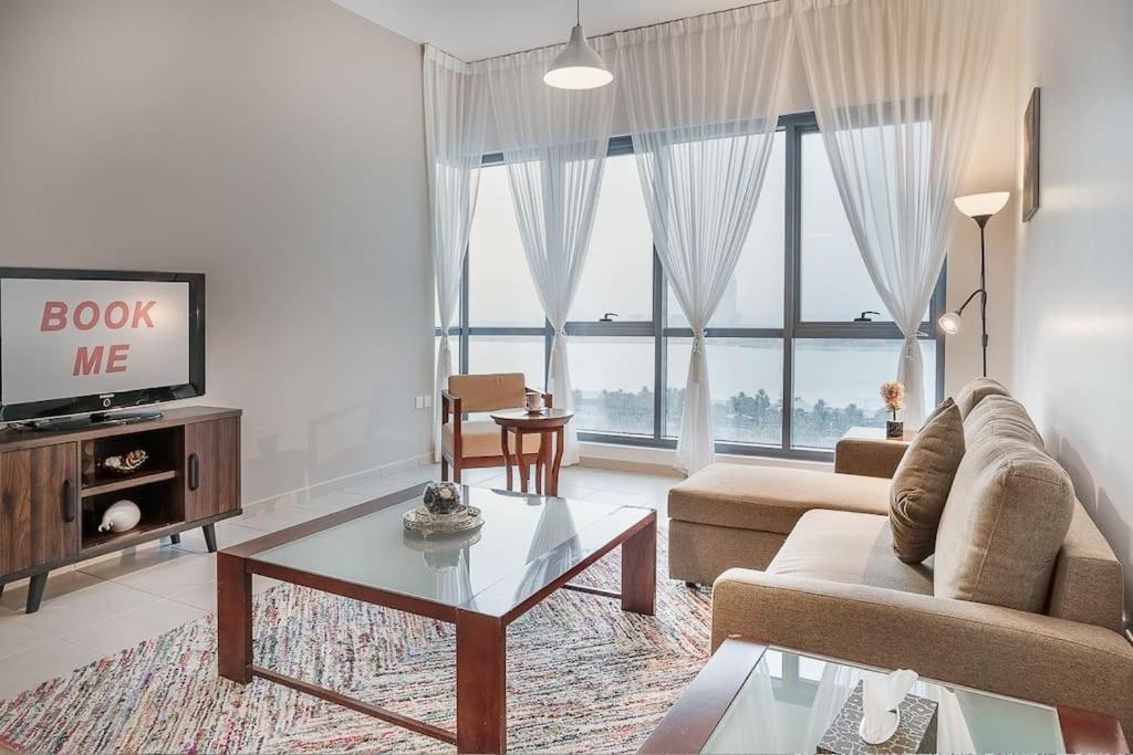 Lovely 3 Bedroom Apartment Beach Front Abu Dhabi Eksteriør bilde